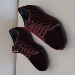 NWOT AQUATALIA Quilted Velvet Burgundy Glenda Shoes 😍